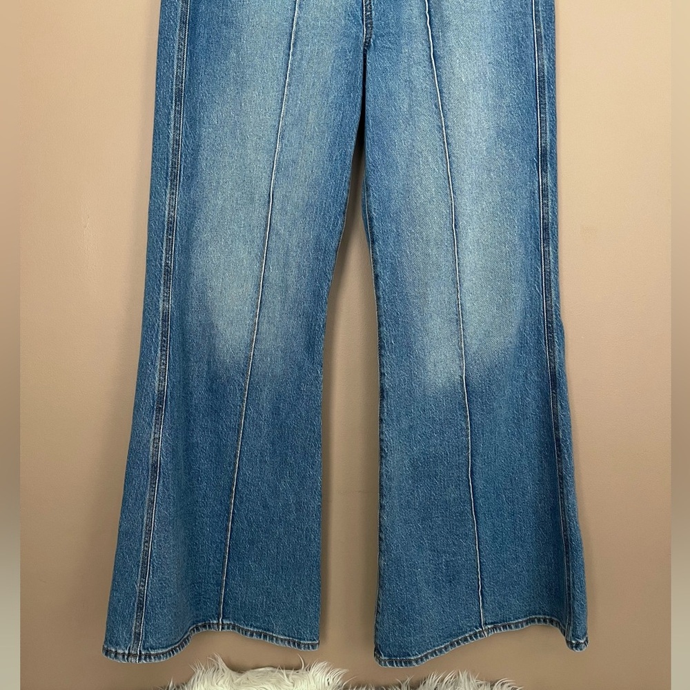 {LOFT} High Rise Super Flare Jeans in Vintage Indigo Wash - Womens 28 / 6 - NWT - Picture 4 of 11